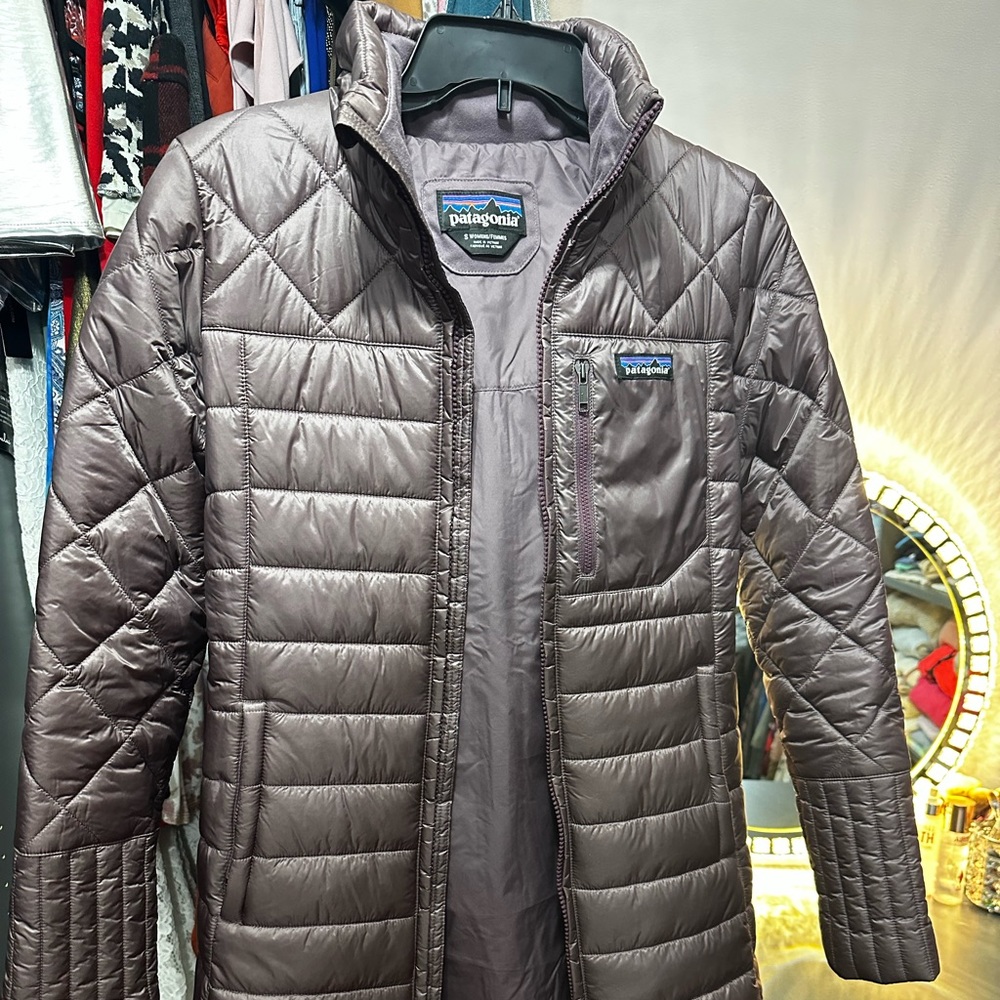 Patagonia parka - like new!!!
